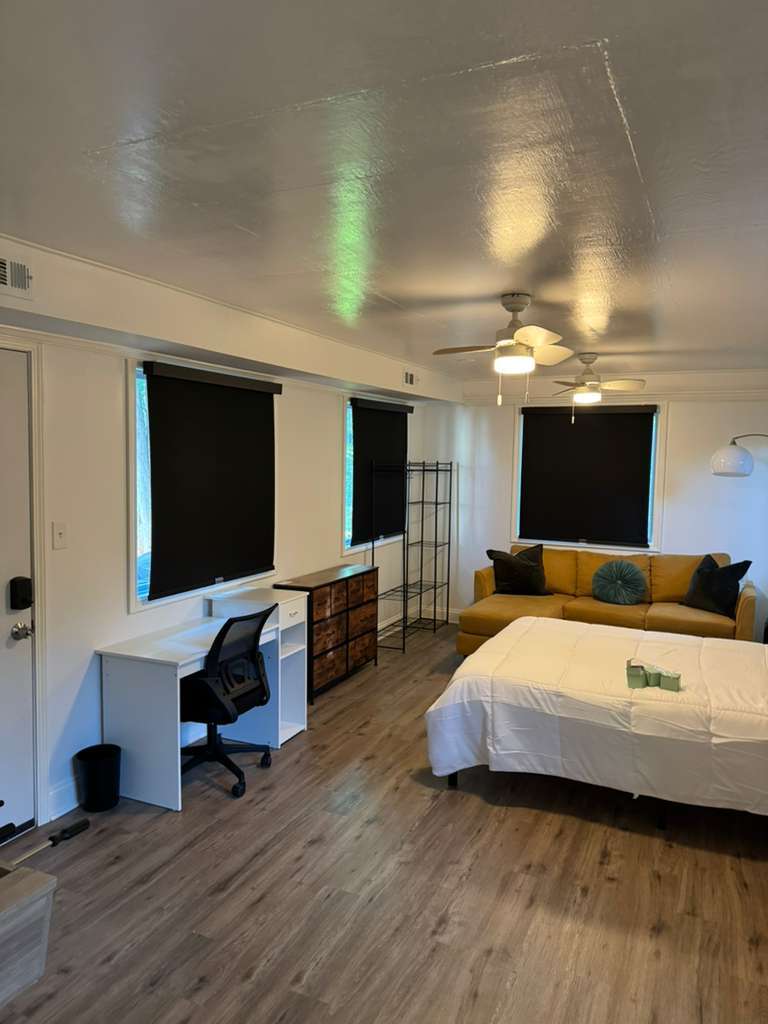 2380 Miriam Lane - 1